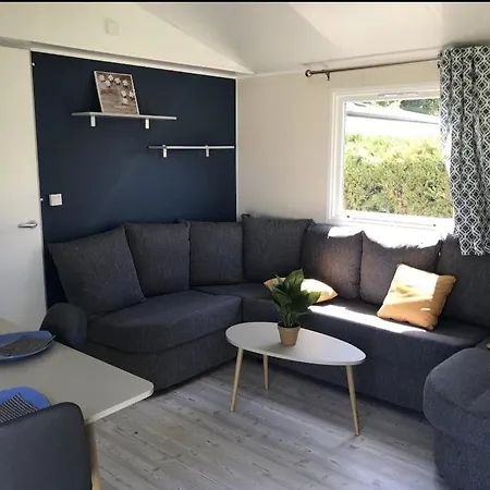 Logement Camping 4 Etoiles, 8 P Les Mathes